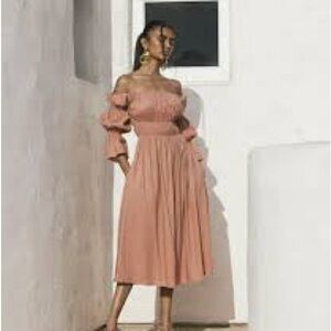 Cult Gaia Stella Shirred Off The Shoulder Linen Blend  Midi Dress Jaipur Pink M